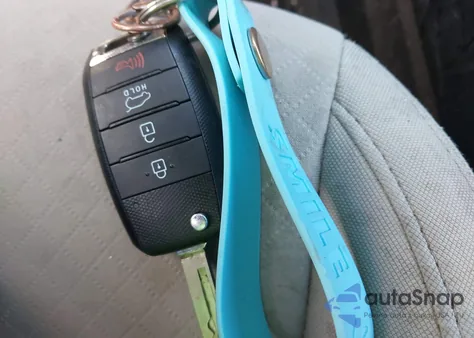 2018 Kia Sorento 2.4L Lx from USA, damaged, VIN 5XYPGDA36JG416429